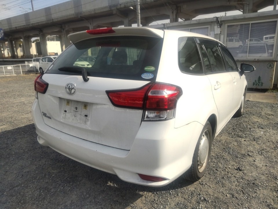 TOYOTA COROLLA FIELDER