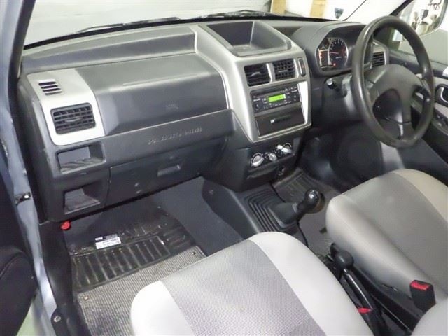 MITSUBISHI PAJERO MINI