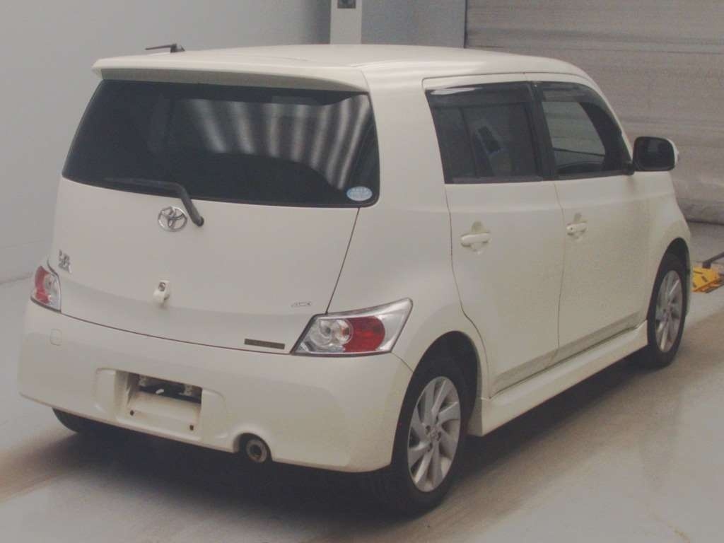 TOYOTA BB