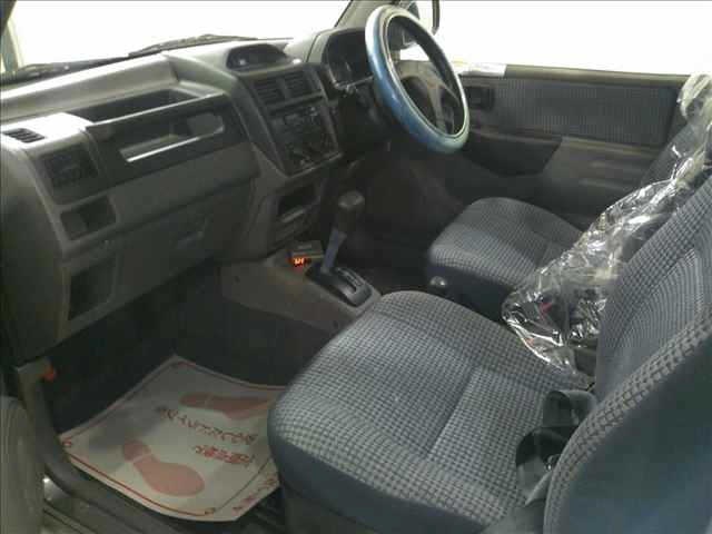 MITSUBISHI PAJERO MINI