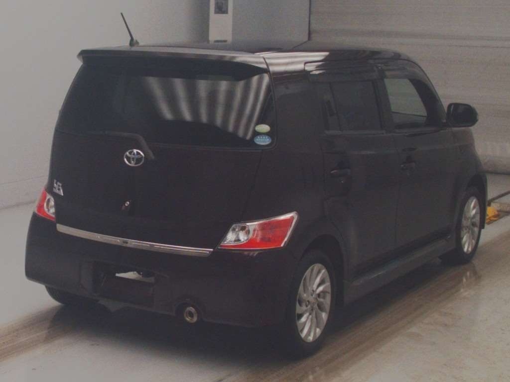 TOYOTA BB