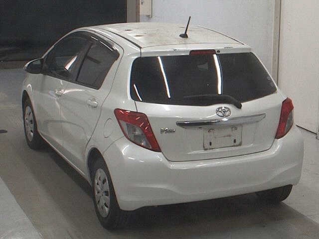 TOYOTA VITZ