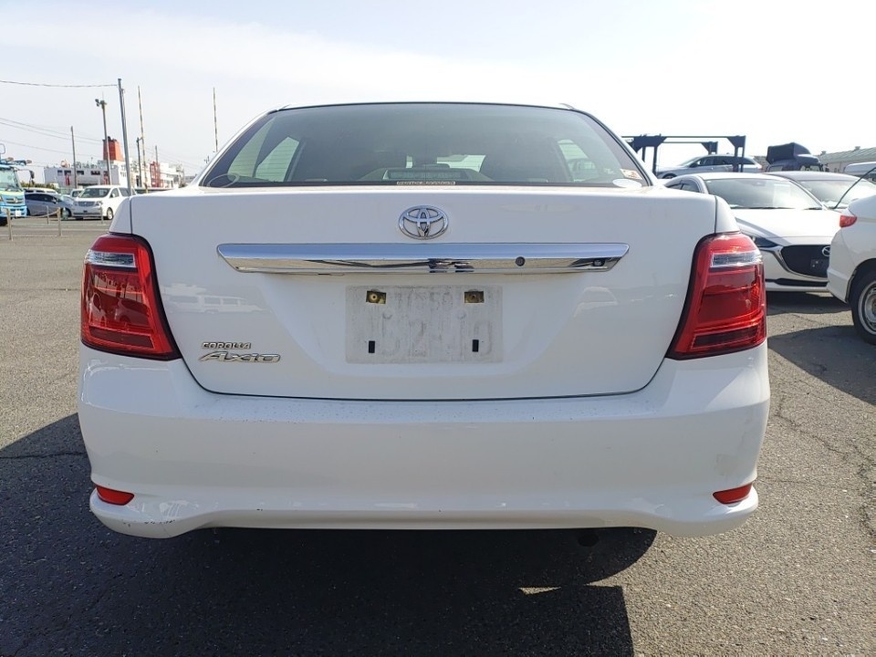 TOYOTA COROLLA AXIO