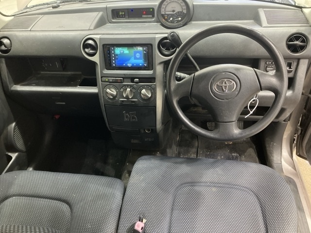 TOYOTA BB