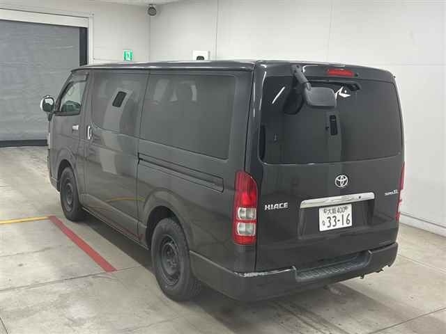 TOYOTA REGIUS ACE