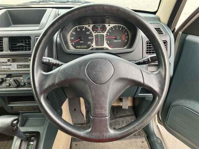MITSUBISHI PAJERO MINI
