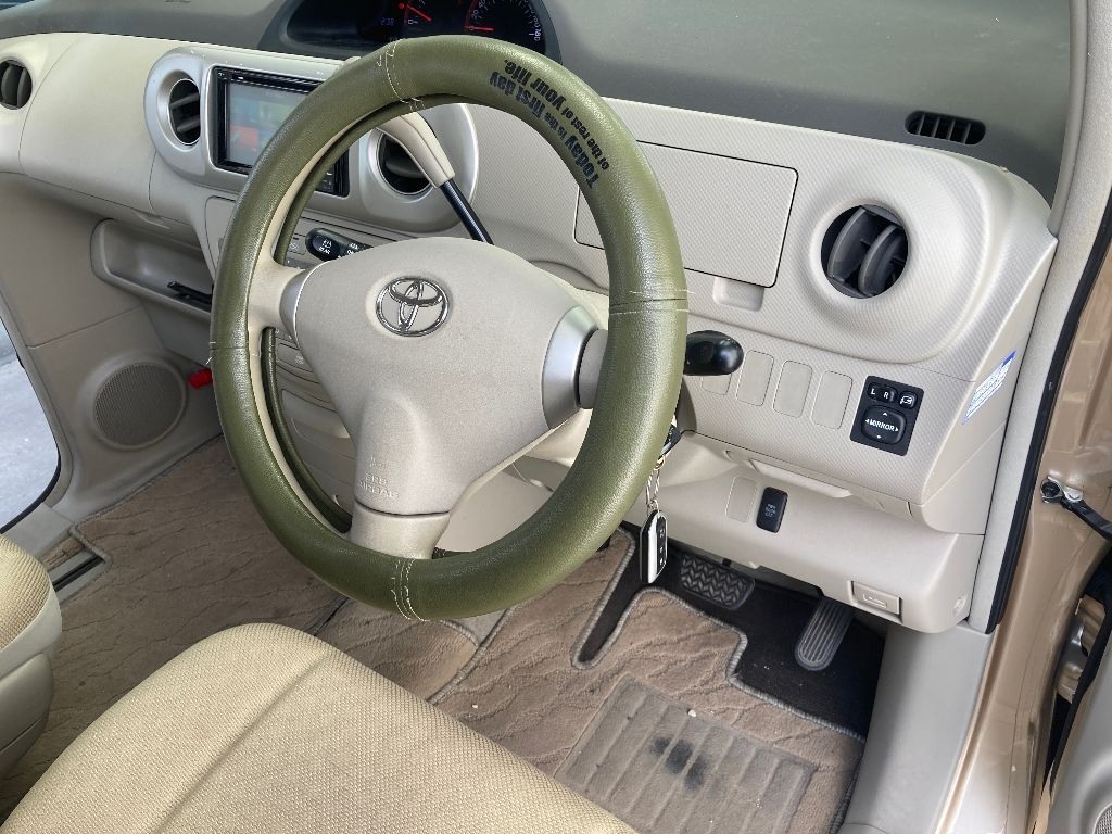 TOYOTA PORTE