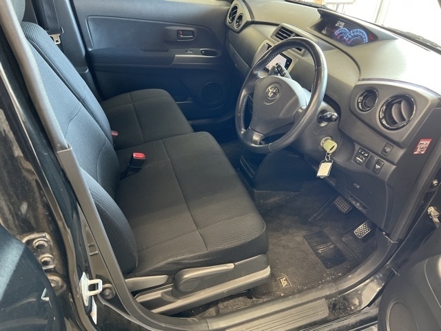 TOYOTA BB