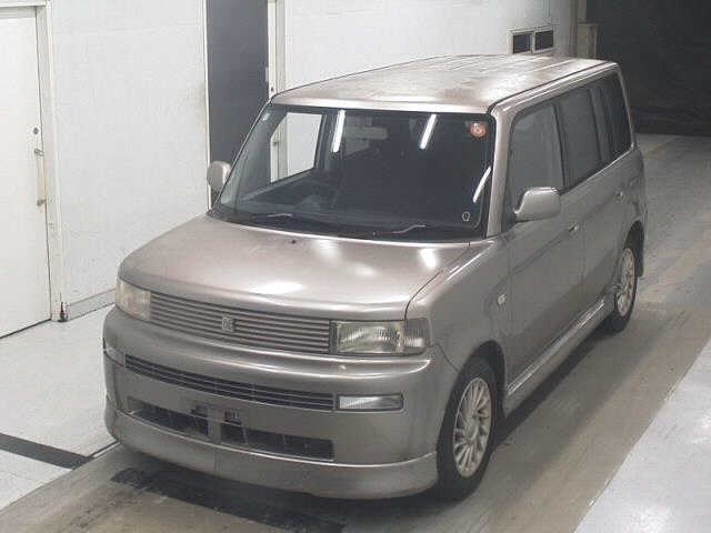 TOYOTA BB