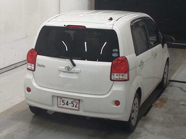 TOYOTA PORTE