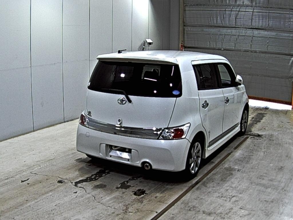 TOYOTA BB