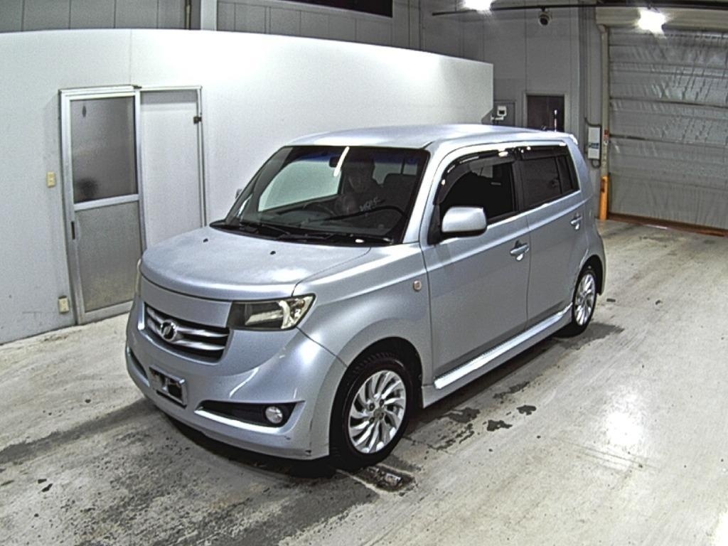 TOYOTA BB