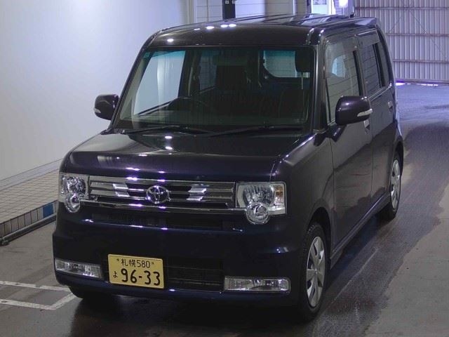TOYOTA PIXIS SPACE