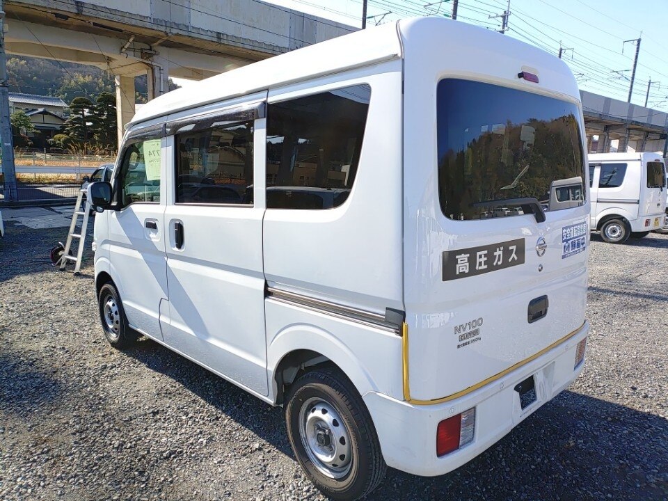 NISSAN NV100 CLIPPER