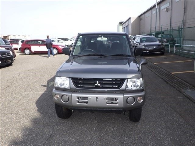 MITSUBISHI PAJERO MINI