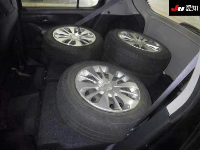 DAIHATSU BOON