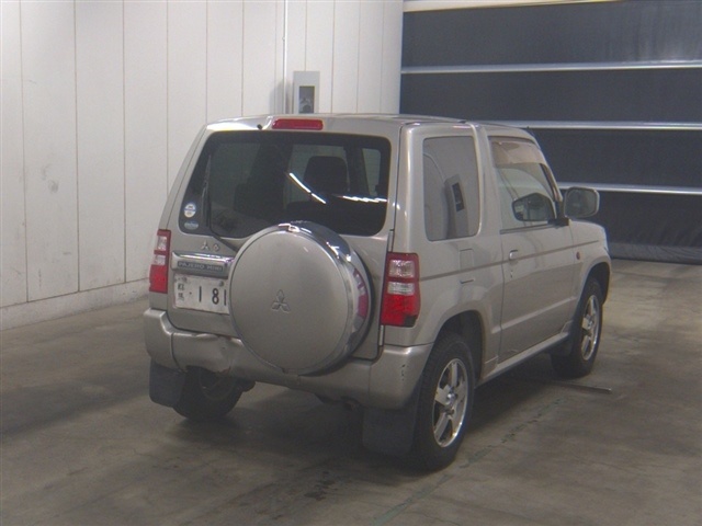 MITSUBISHI PAJERO MINI