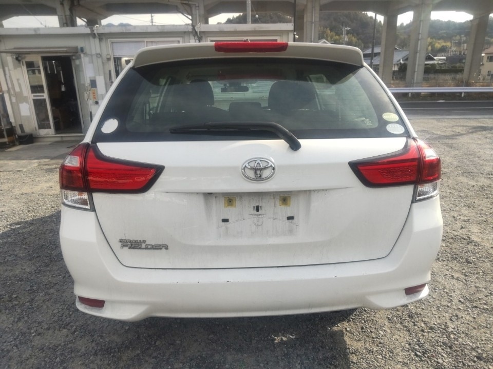 TOYOTA COROLLA FIELDER