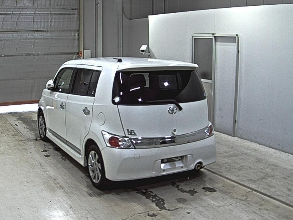 TOYOTA BB
