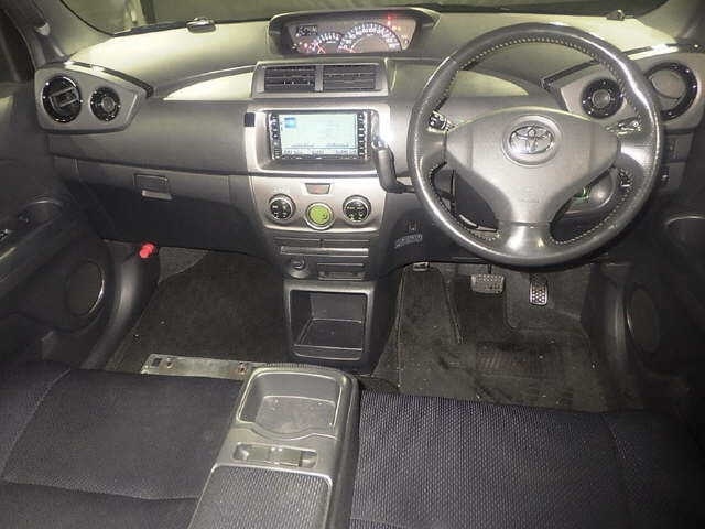 TOYOTA BB