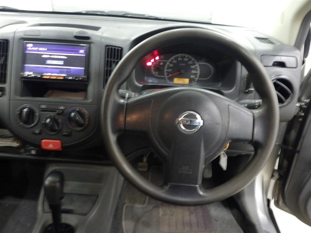 NISSAN AD