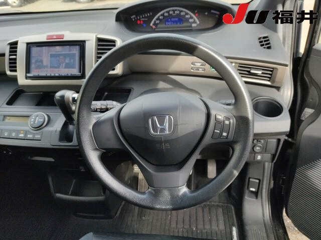 HONDA FREED SPIKE