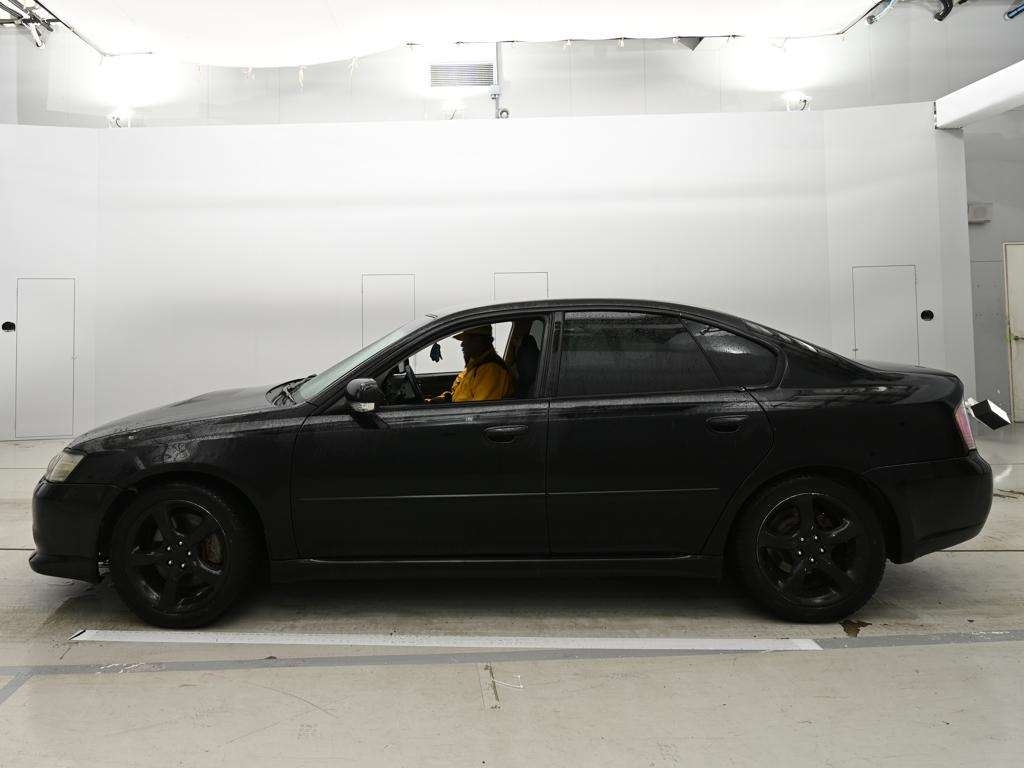 SUBARU LEGACY B4