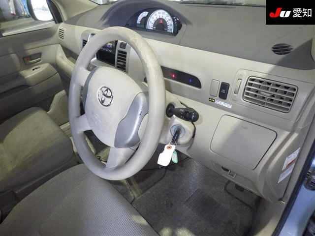 TOYOTA RAUM