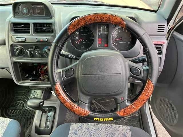 MITSUBISHI PAJERO MINI