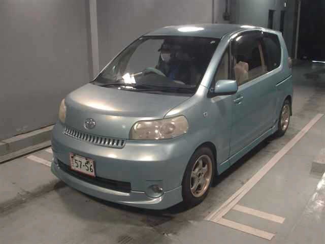 TOYOTA PORTE
