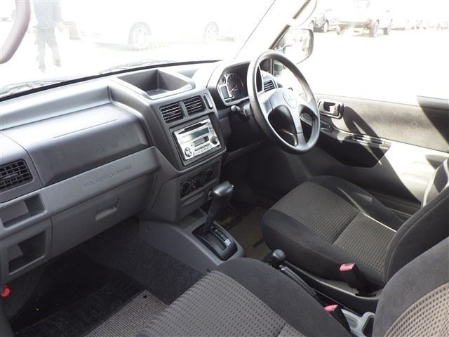 MITSUBISHI PAJERO MINI
