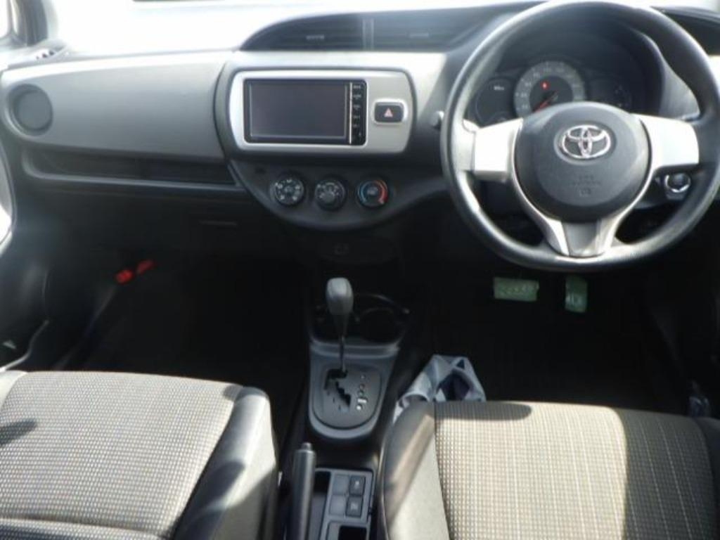 TOYOTA VITZ