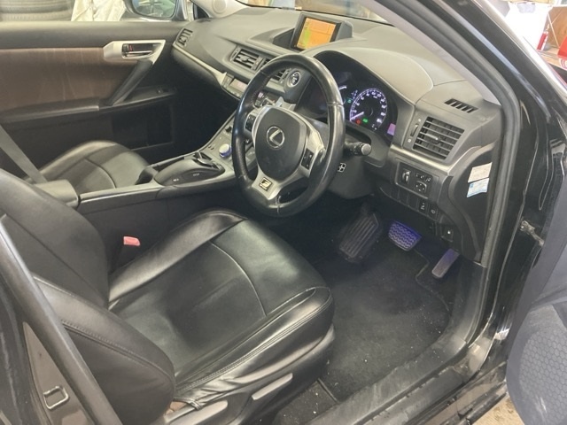 LEXUS CT200H