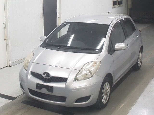 TOYOTA VITZ