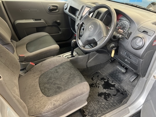 NISSAN AD