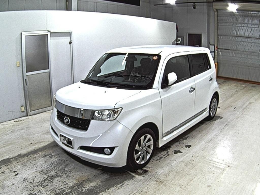 TOYOTA BB