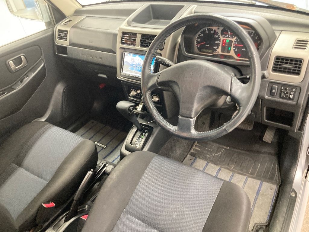 MITSUBISHI PAJERO MINI