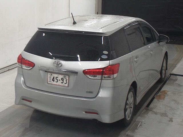 TOYOTA WISH