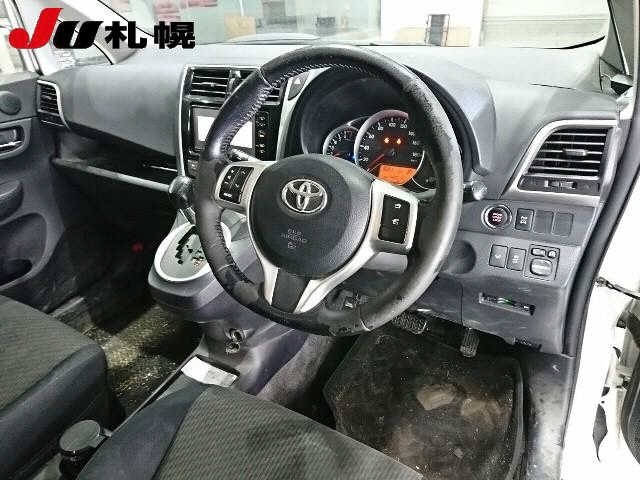 TOYOTA RACTIS
