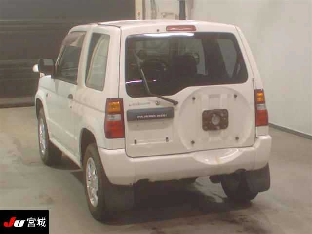 MITSUBISHI PAJERO MINI