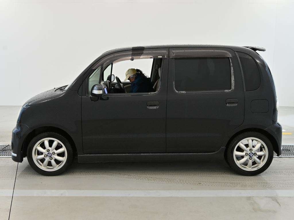 DAIHATSU MOVE LATTE