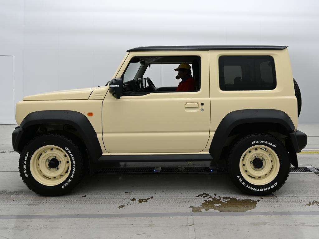 SUZUKI JIMNY SIERRA