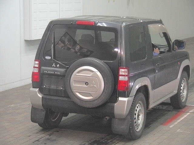 MITSUBISHI PAJERO MINI