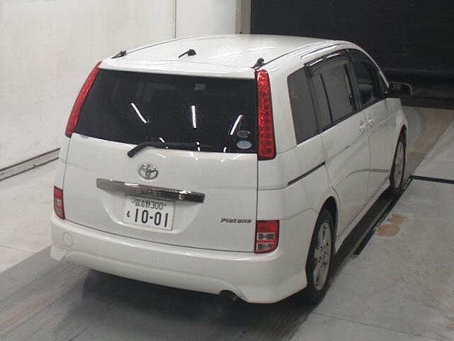 TOYOTA ISIS