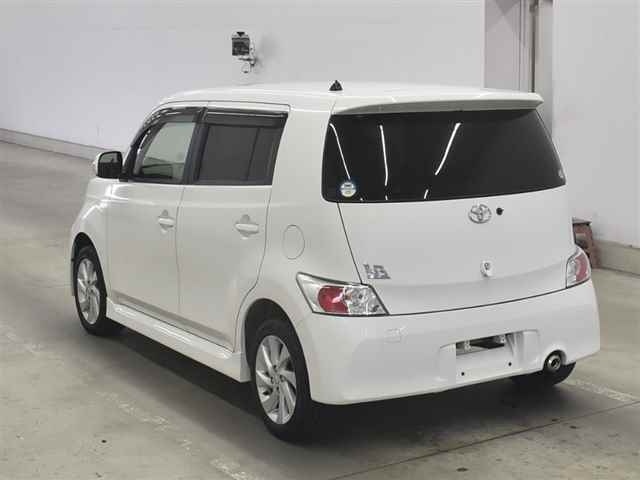 TOYOTA BB