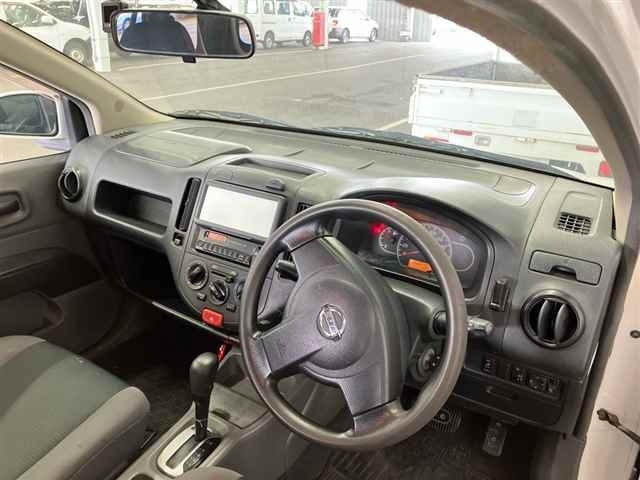 NISSAN AD