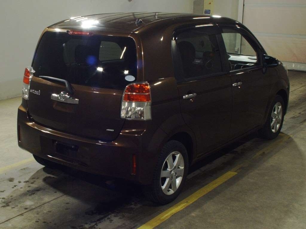 TOYOTA SPADE
