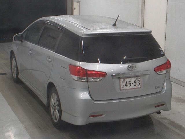 TOYOTA WISH