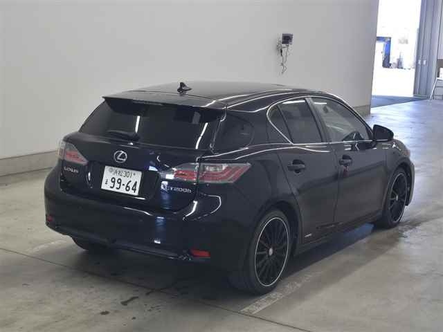 LEXUS CT200H
