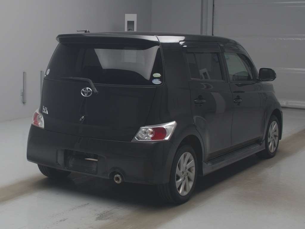TOYOTA BB